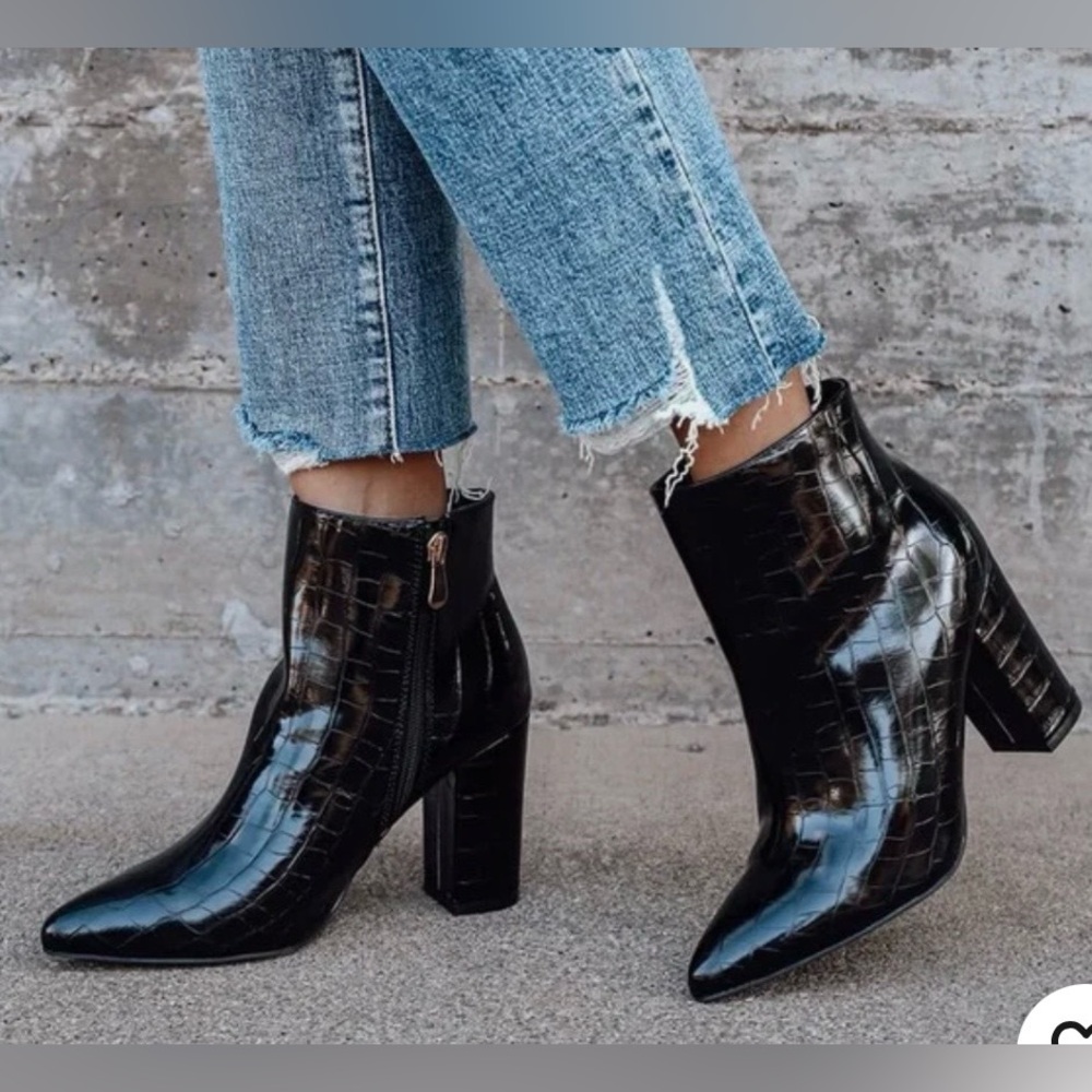Lulu's Glossy Black Ankle Booties